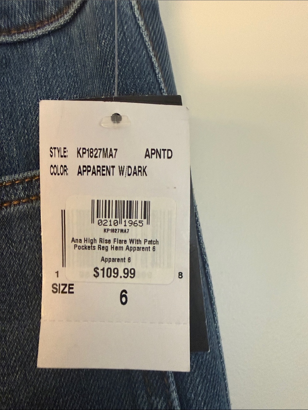 Kut from the Kloth Medium Dark Blue Flare Jeans with Front Patch Pockets - Picture 5 of 7
